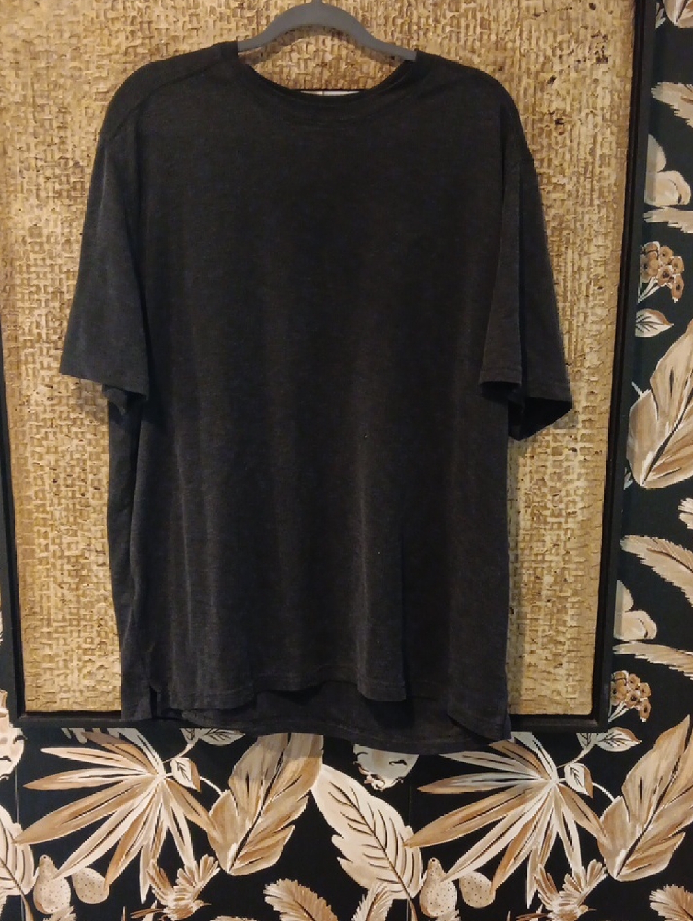 Tommy Bahama Charcoal Black Short Sleeve Crew Neck Tee